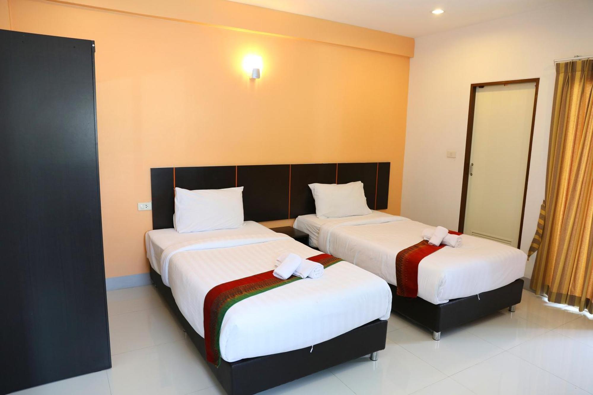La Viva Hotel Buriram Ngoại thất bức ảnh