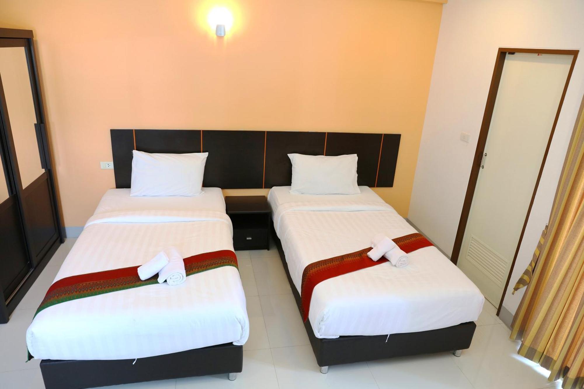 La Viva Hotel Buriram Ngoại thất bức ảnh