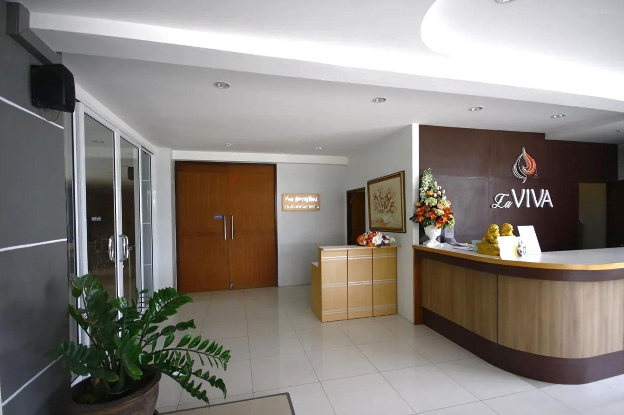 La Viva Hotel Buriram Ngoại thất bức ảnh